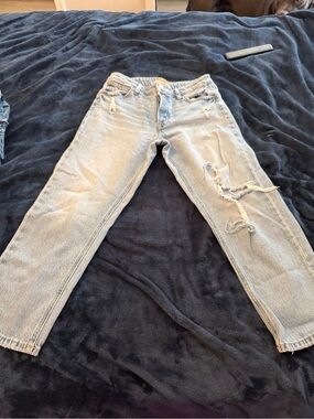Womens Light Blue Distressed Ankle Jeans - Cropped Fit